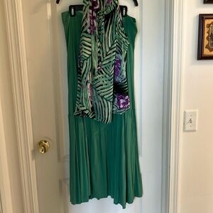 Green skirt with Patterned blouse